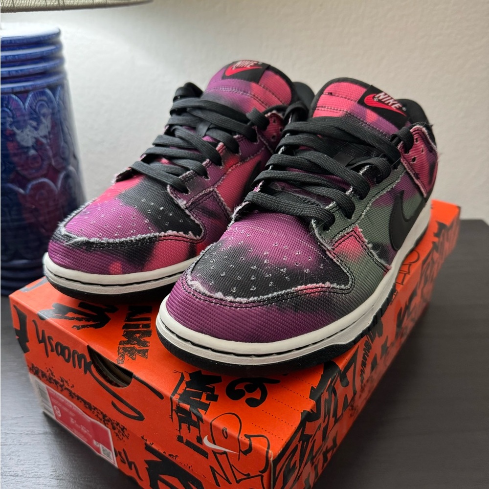 Nike Dunk Low Graffiti